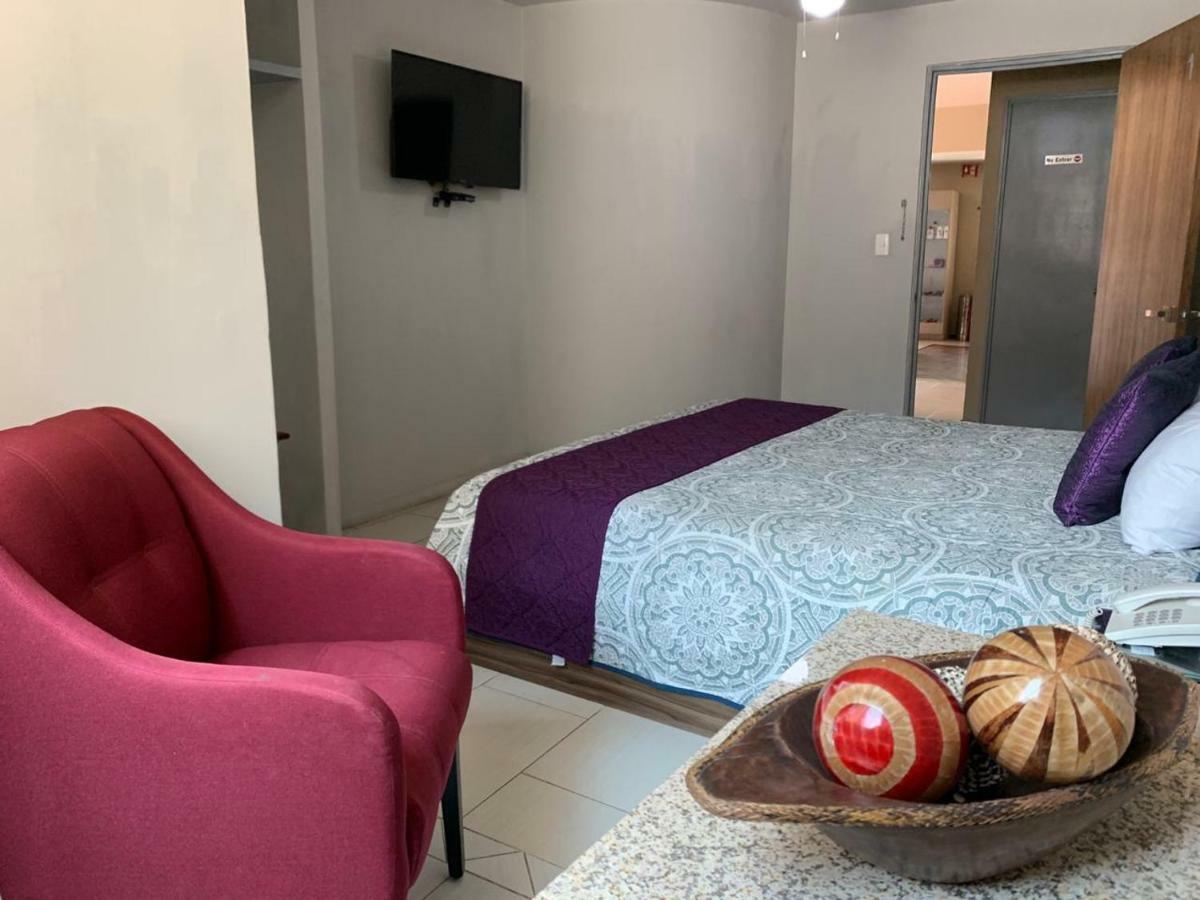 Hotel Fg León